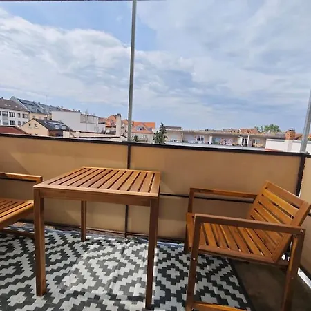 3 Mit Stadtblick In